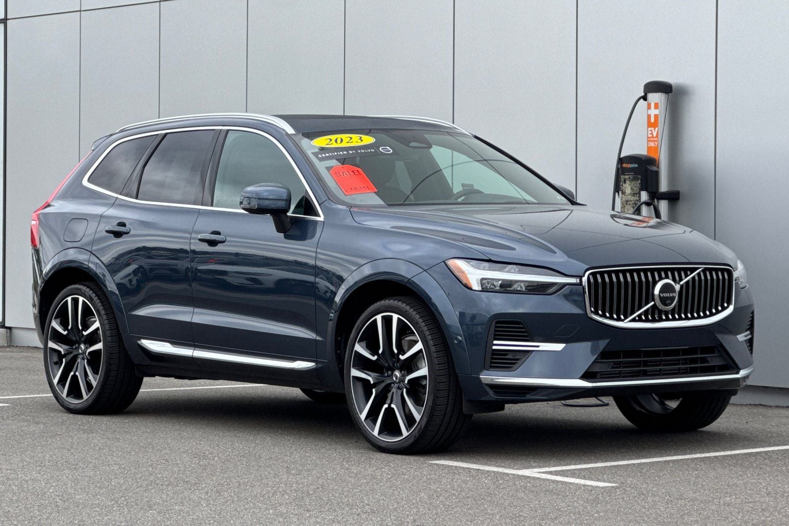 2023 Volvo XC60 Recharge Plug-In Hybrid Ultimate