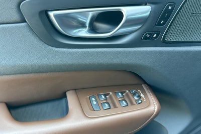 2024 Volvo XC60 Recharge Plug-In Hybrid Ultimate