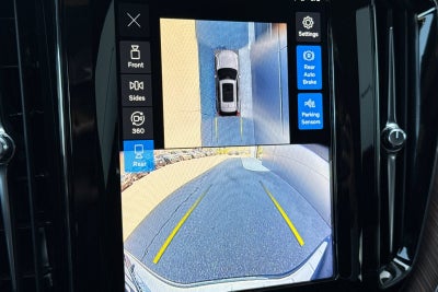 2024 Volvo XC60 Recharge Plug-In Hybrid Ultimate