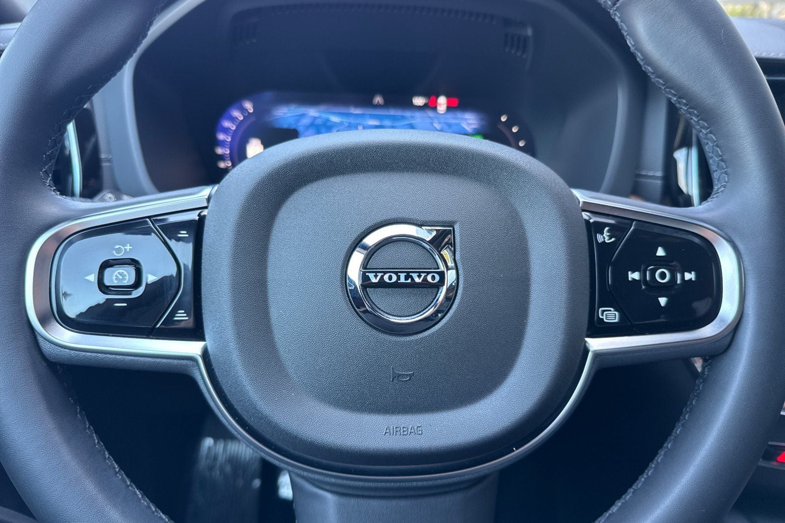 2024 Volvo XC60 Recharge Plug-In Hybrid Ultimate