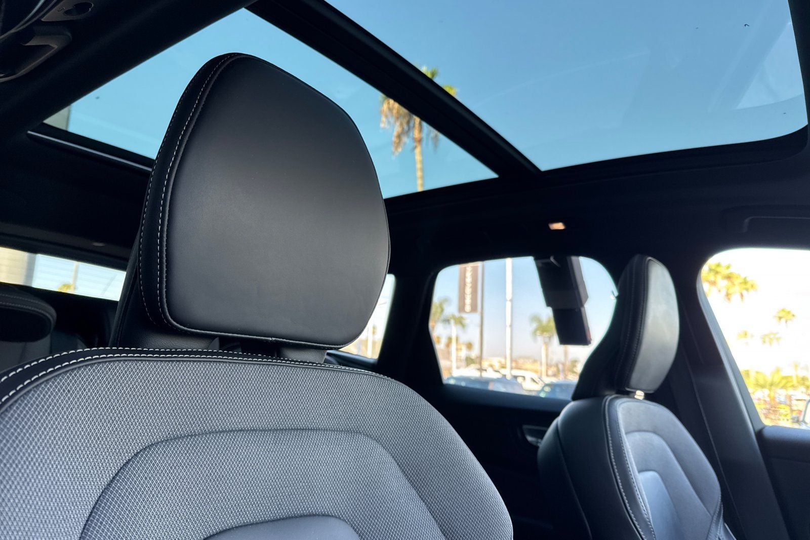 2024 Volvo XC60 Recharge Plug-In Hybrid Ultimate