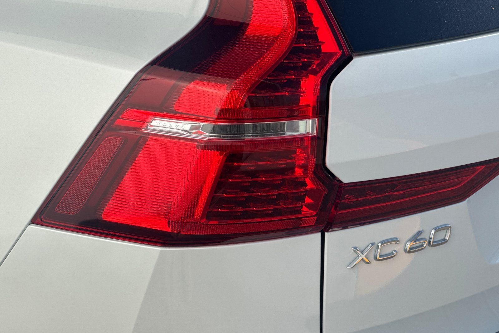 2024 Volvo XC60 Recharge Plug-In Hybrid Ultimate