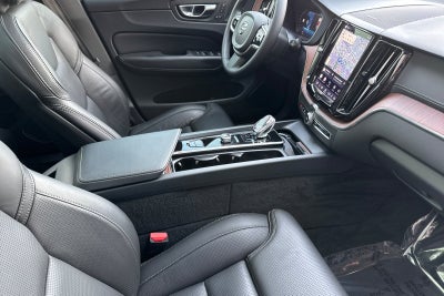 2023 Volvo XC60 Recharge Plug-In Hybrid Ultimate