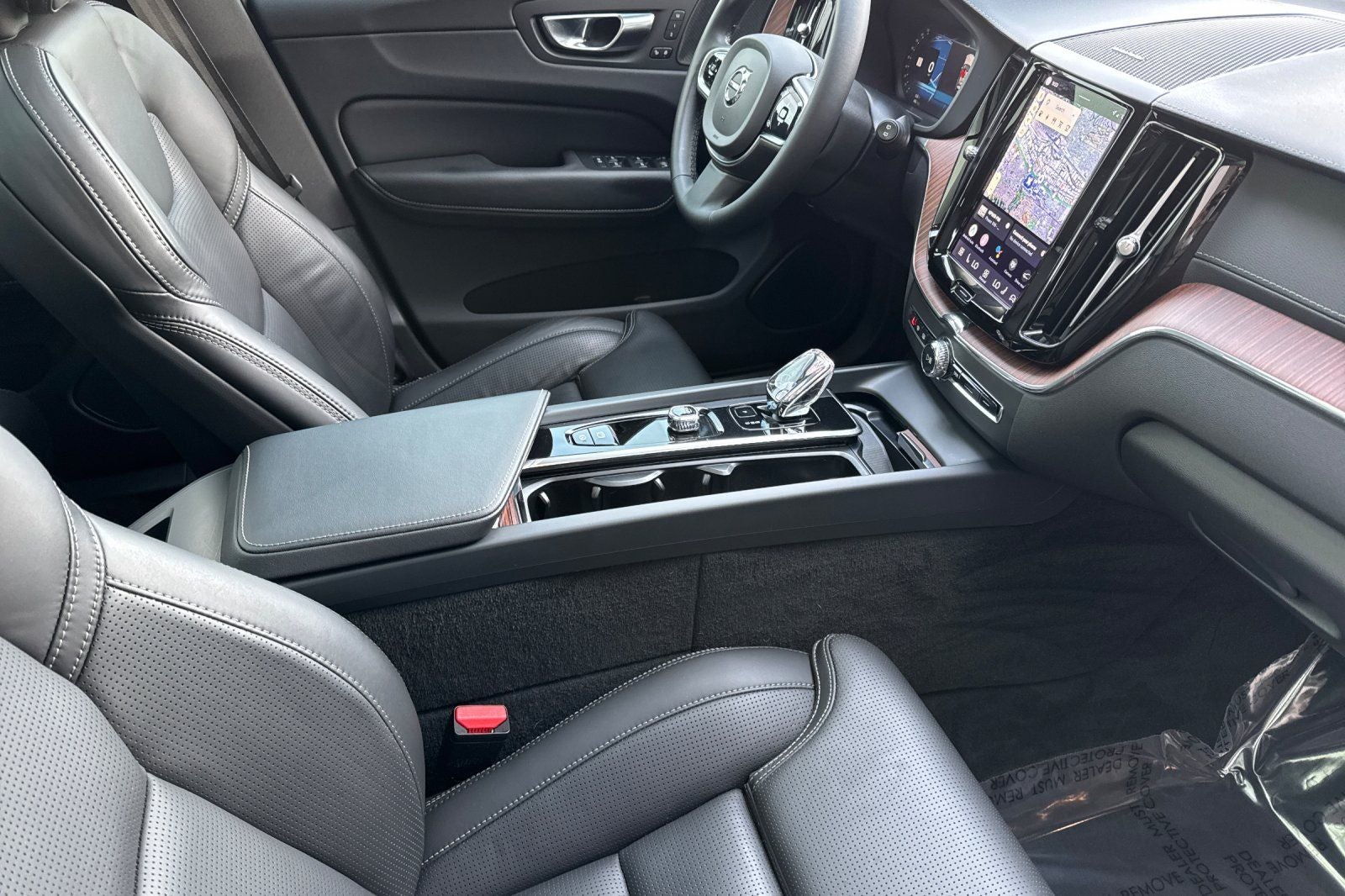 2023 Volvo XC60 Recharge Plug-In Hybrid Ultimate