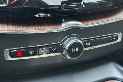 2023 Volvo XC60 Recharge Plug-In Hybrid Ultimate