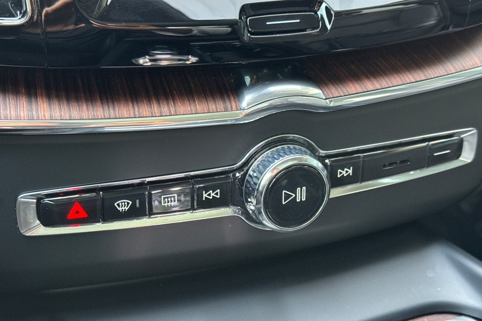 2023 Volvo XC60 Recharge Plug-In Hybrid Ultimate