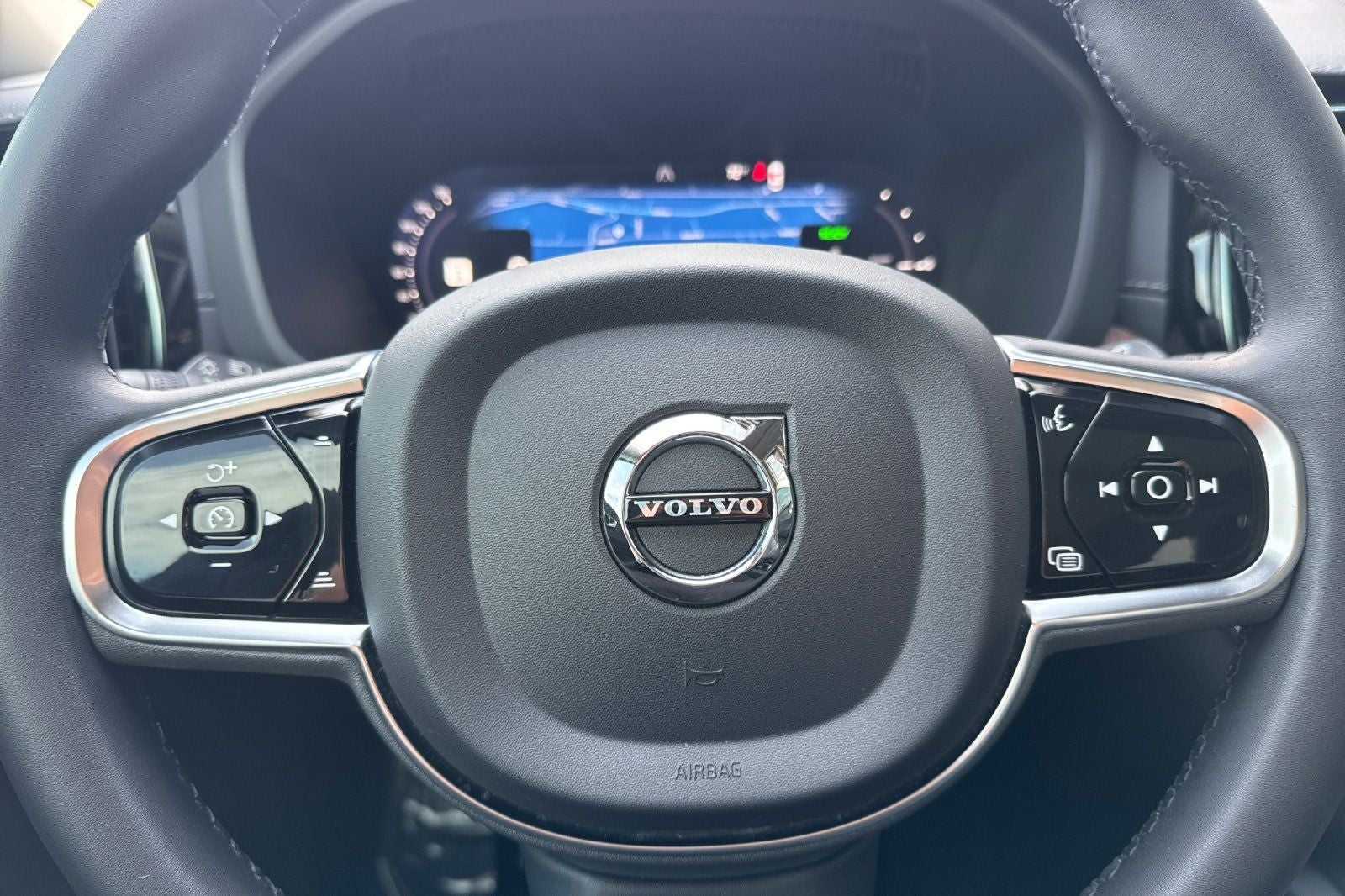 2023 Volvo XC60 Recharge Plug-In Hybrid Ultimate