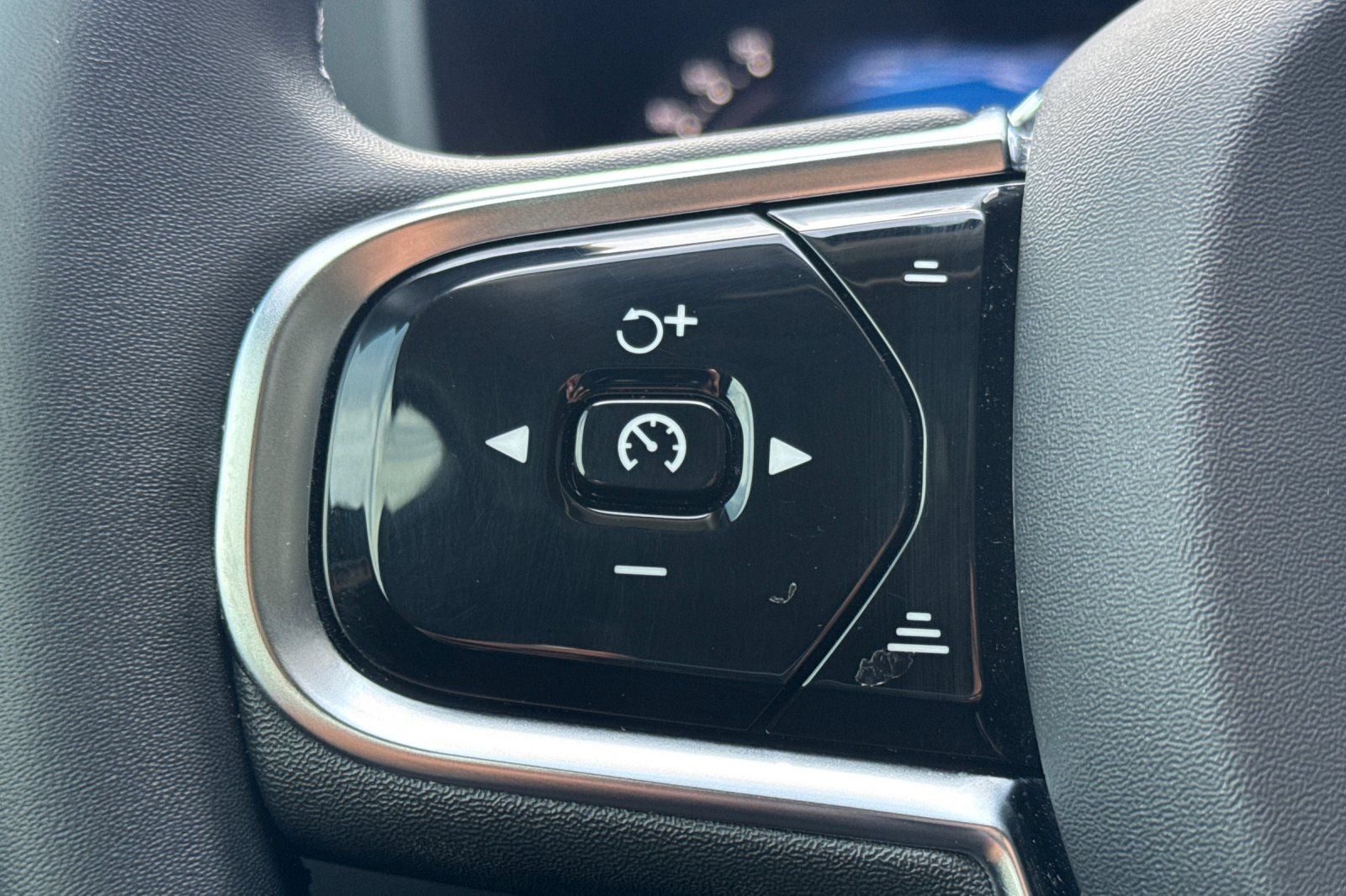 2023 Volvo XC60 Recharge Plug-In Hybrid Ultimate