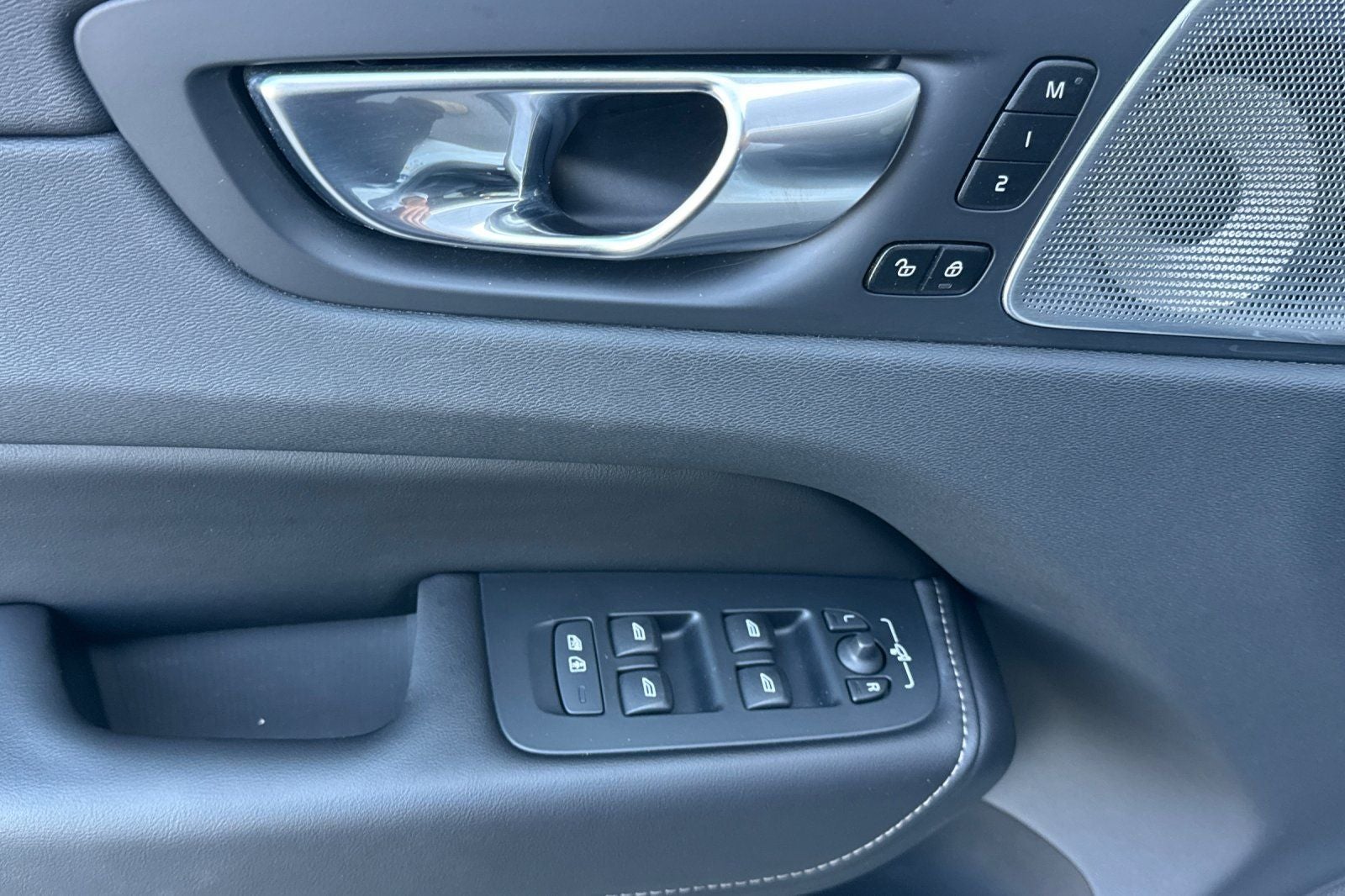 2023 Volvo XC60 Recharge Plug-In Hybrid Ultimate