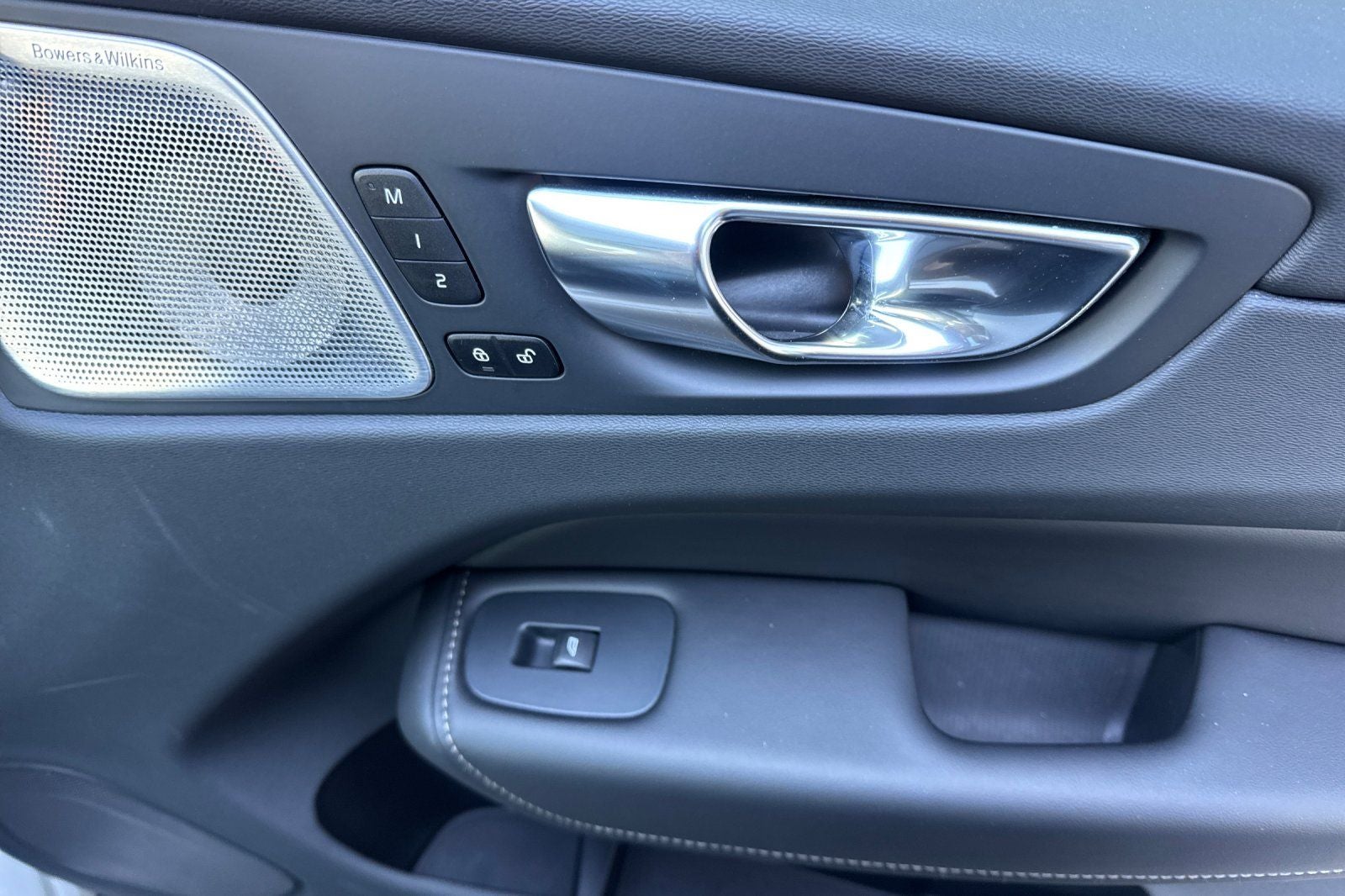2023 Volvo XC60 Recharge Plug-In Hybrid Ultimate