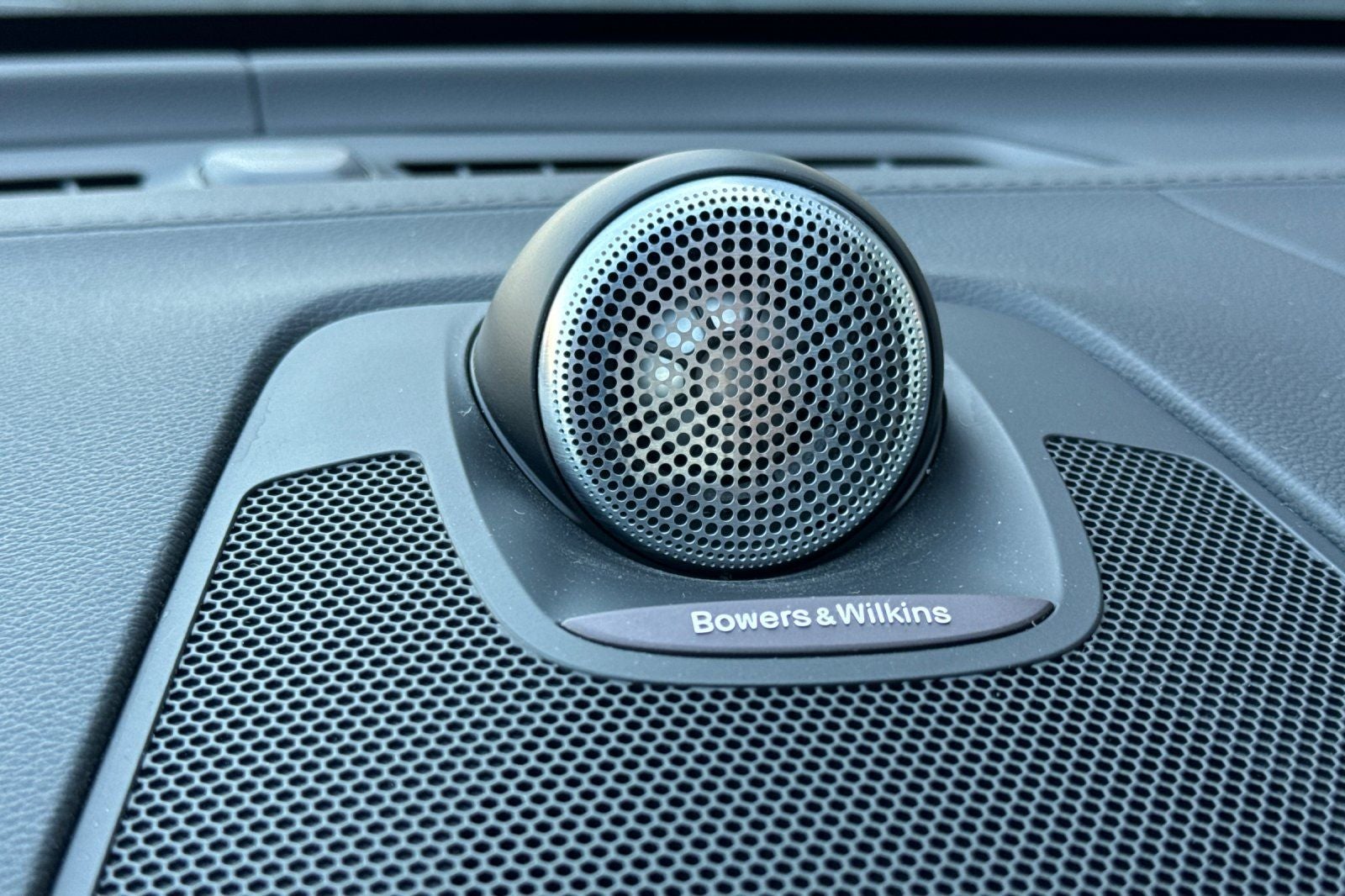2023 Volvo XC60 Recharge Plug-In Hybrid Ultimate