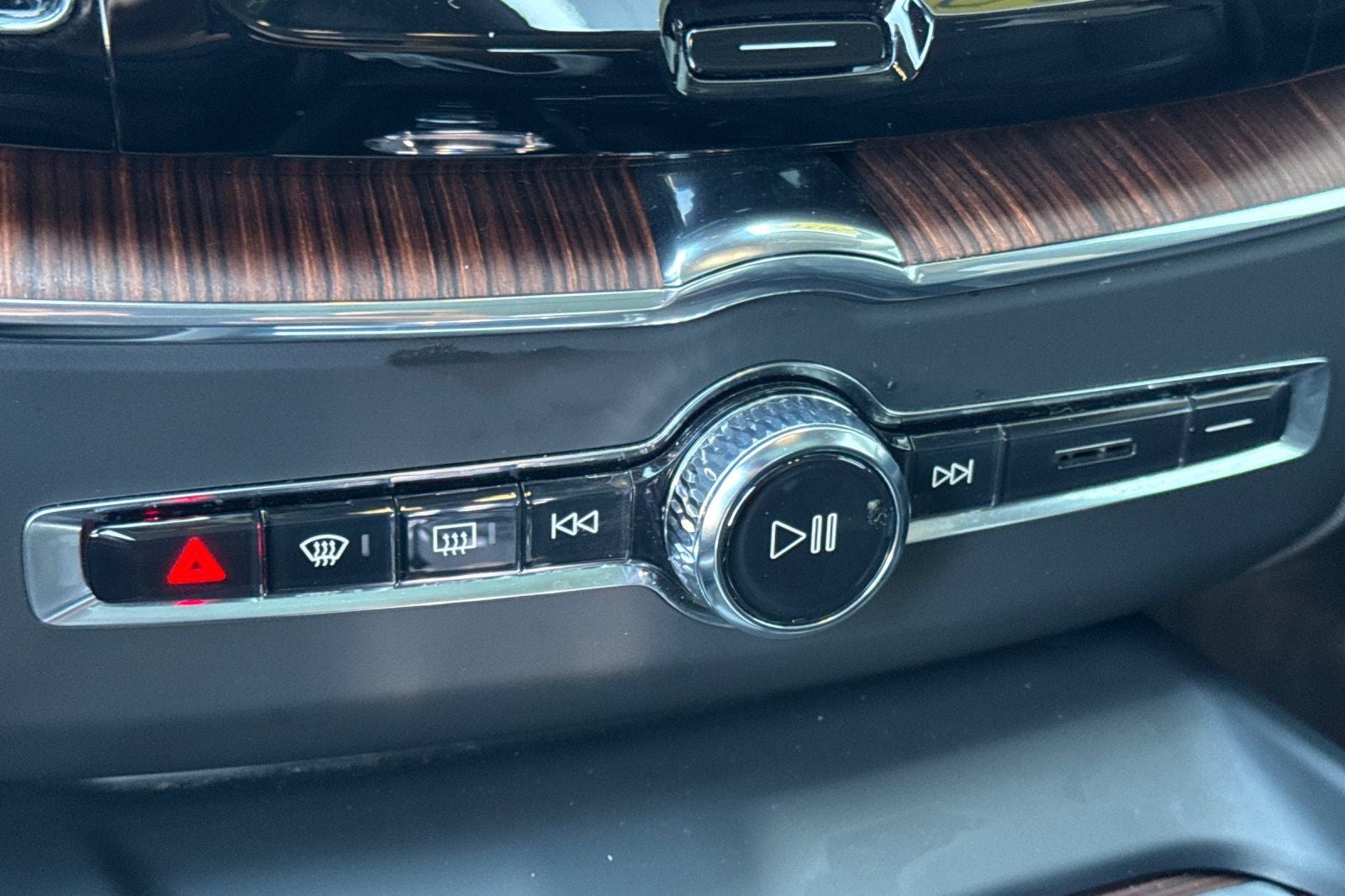 2023 Volvo XC60 Recharge Plug-In Hybrid Ultimate