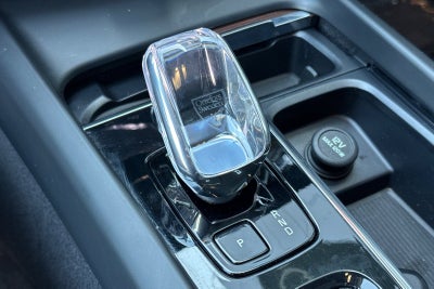 2023 Volvo XC60 Recharge Plug-In Hybrid Ultimate