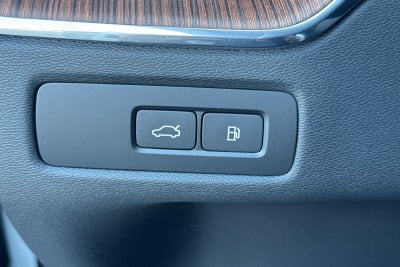 2023 Volvo XC60 Recharge Plug-In Hybrid Ultimate