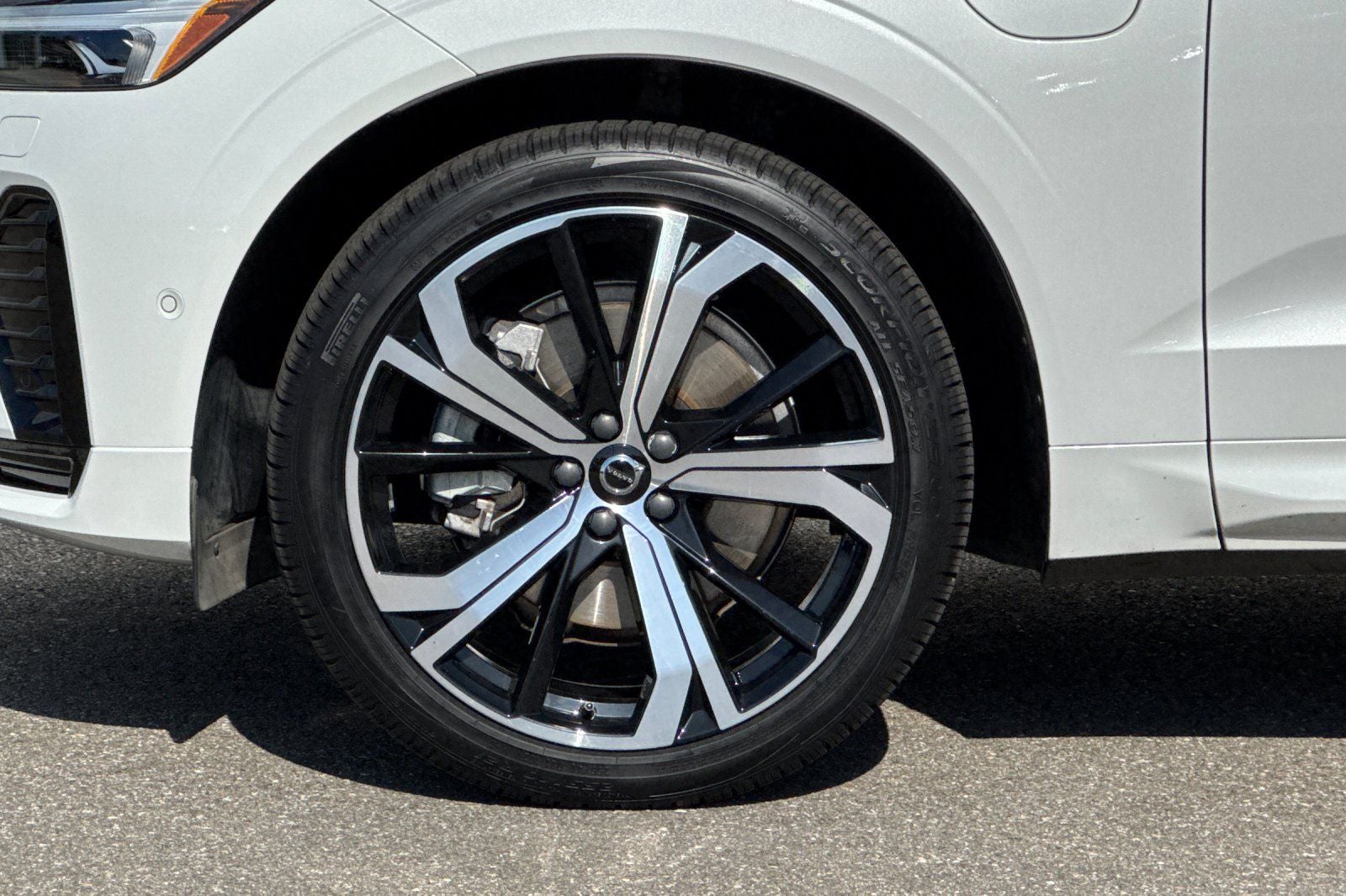 2023 Volvo XC60 Recharge Plug-In Hybrid Ultimate