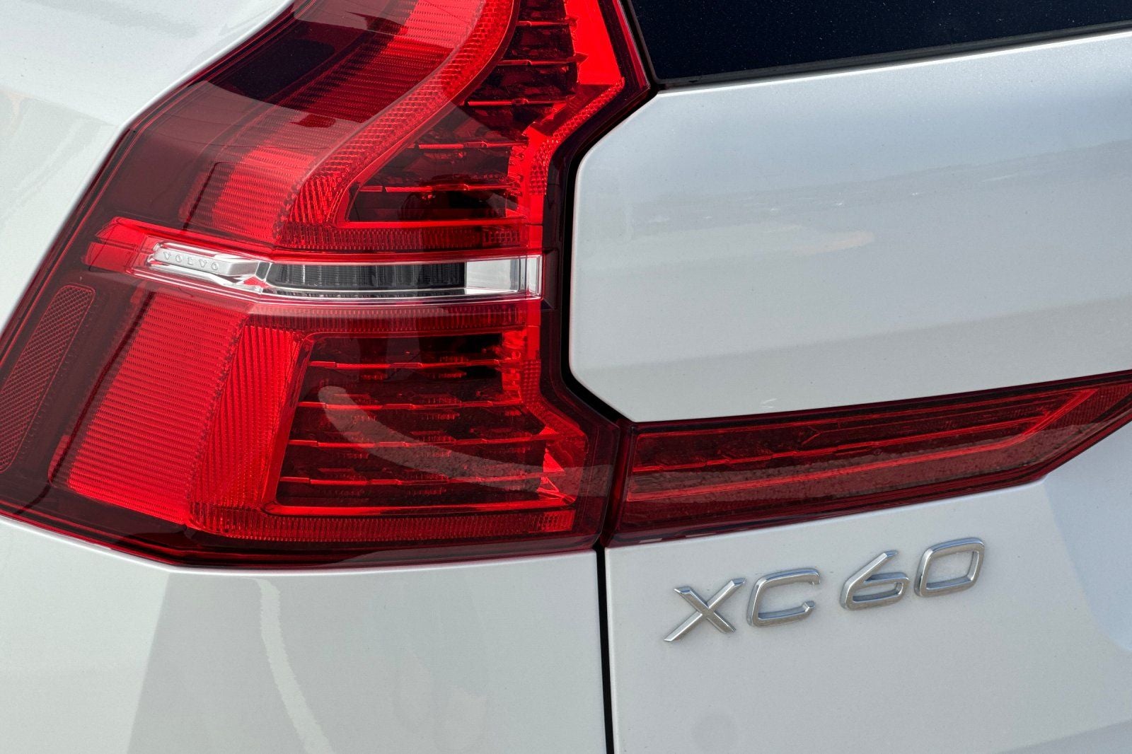 2023 Volvo XC60 Recharge Plug-In Hybrid Ultimate