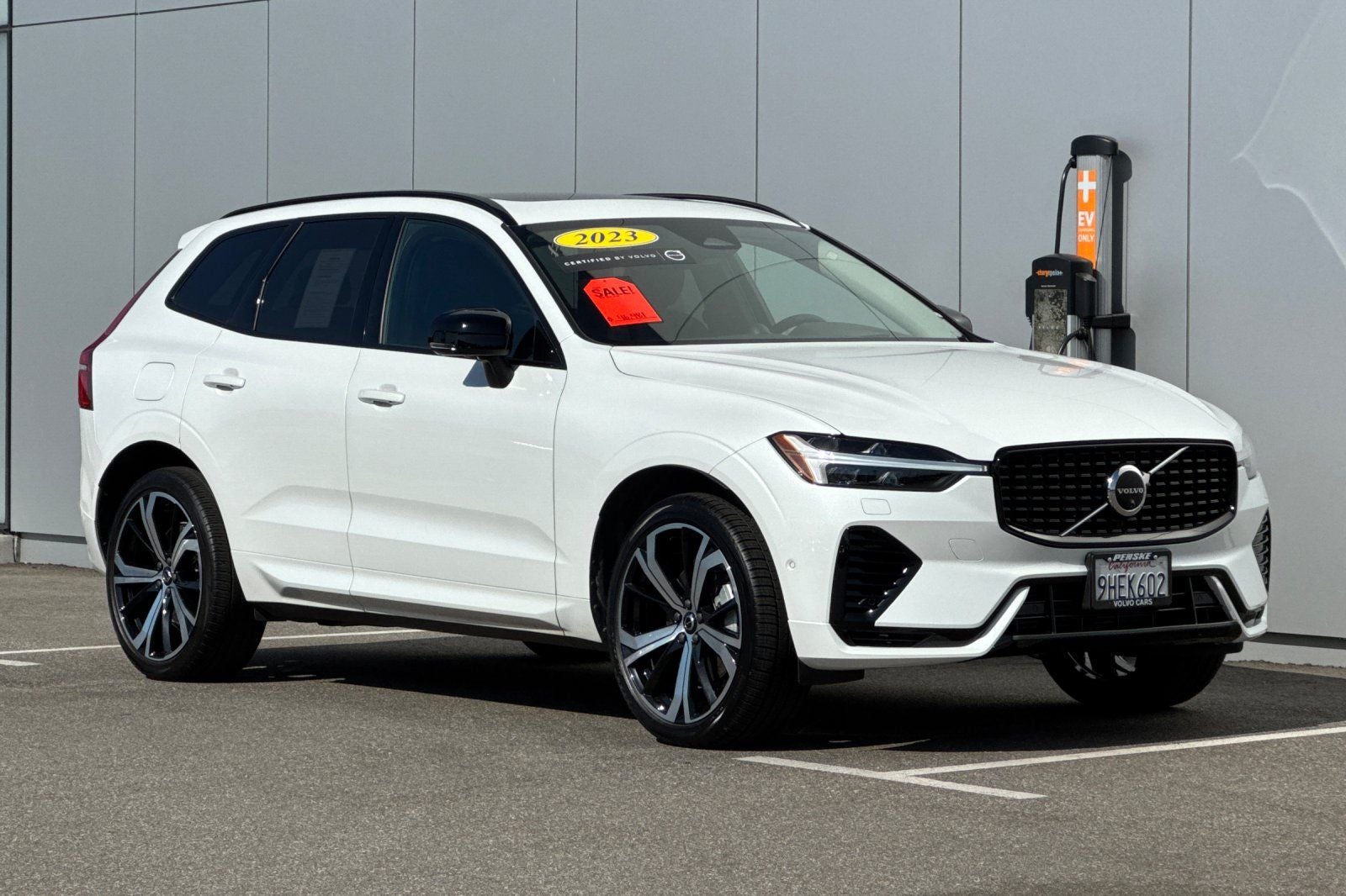 2023 Volvo XC60 Recharge Plug-In Hybrid Ultimate