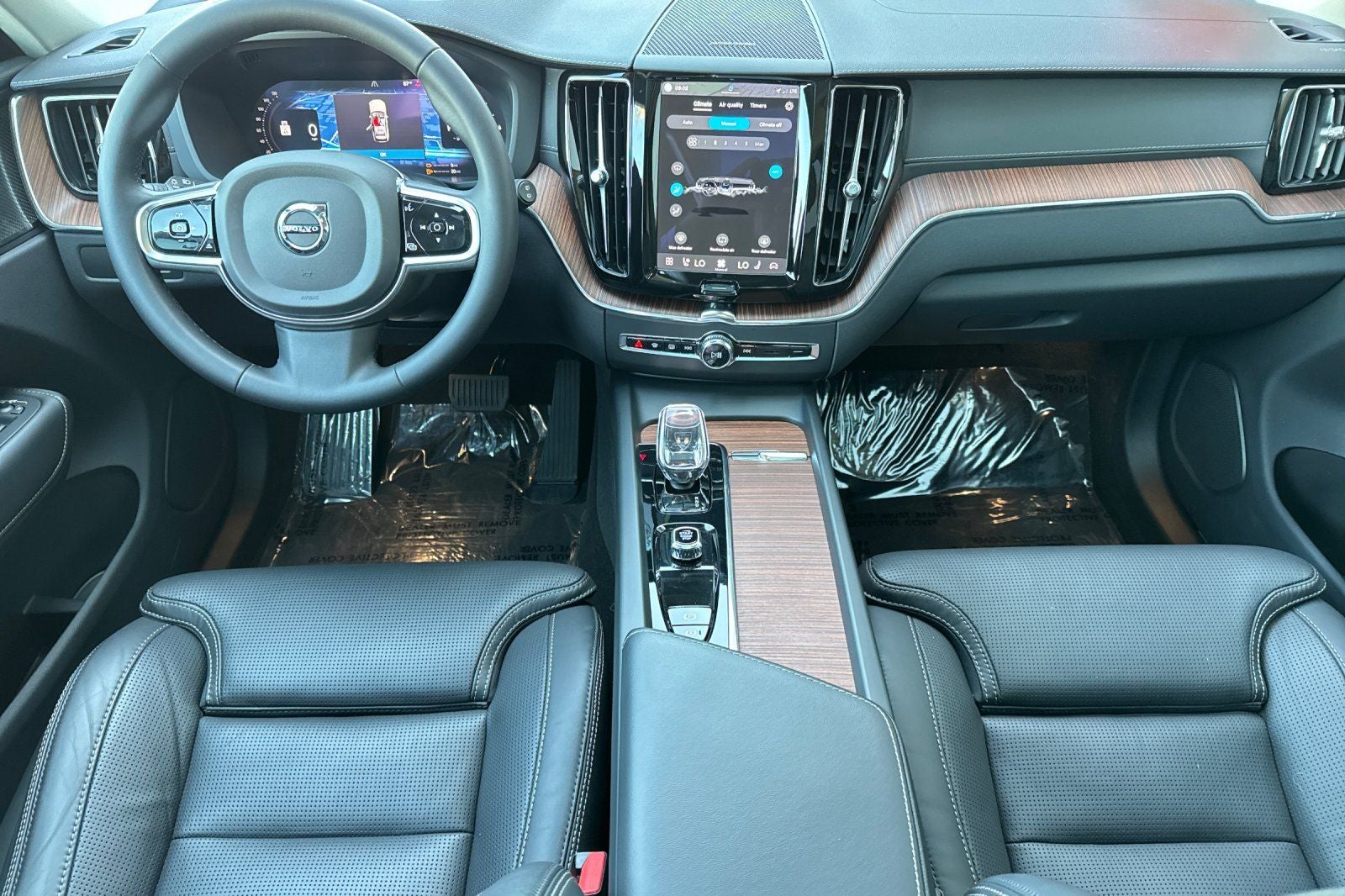 2023 Volvo XC60 Recharge Plug-In Hybrid Ultimate