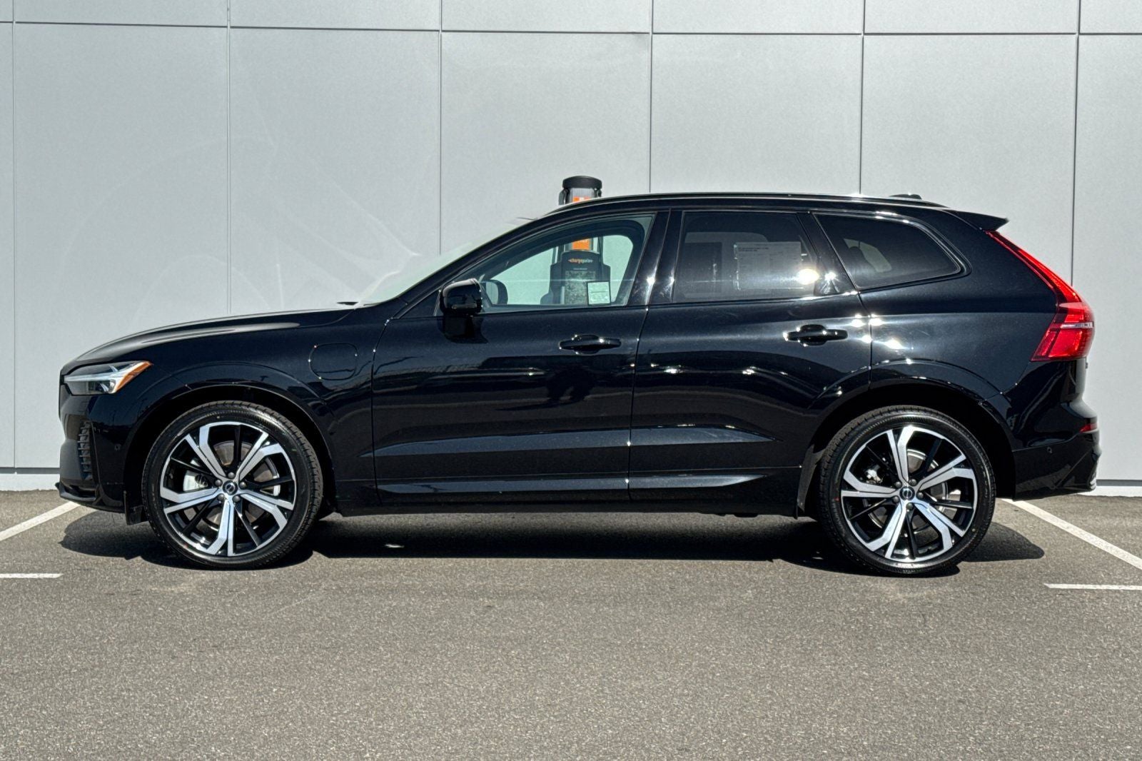 2023 Volvo XC60 Recharge Plug-In Hybrid Ultimate
