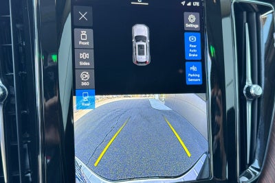 2023 Volvo XC60 Recharge Plug-In Hybrid Ultimate