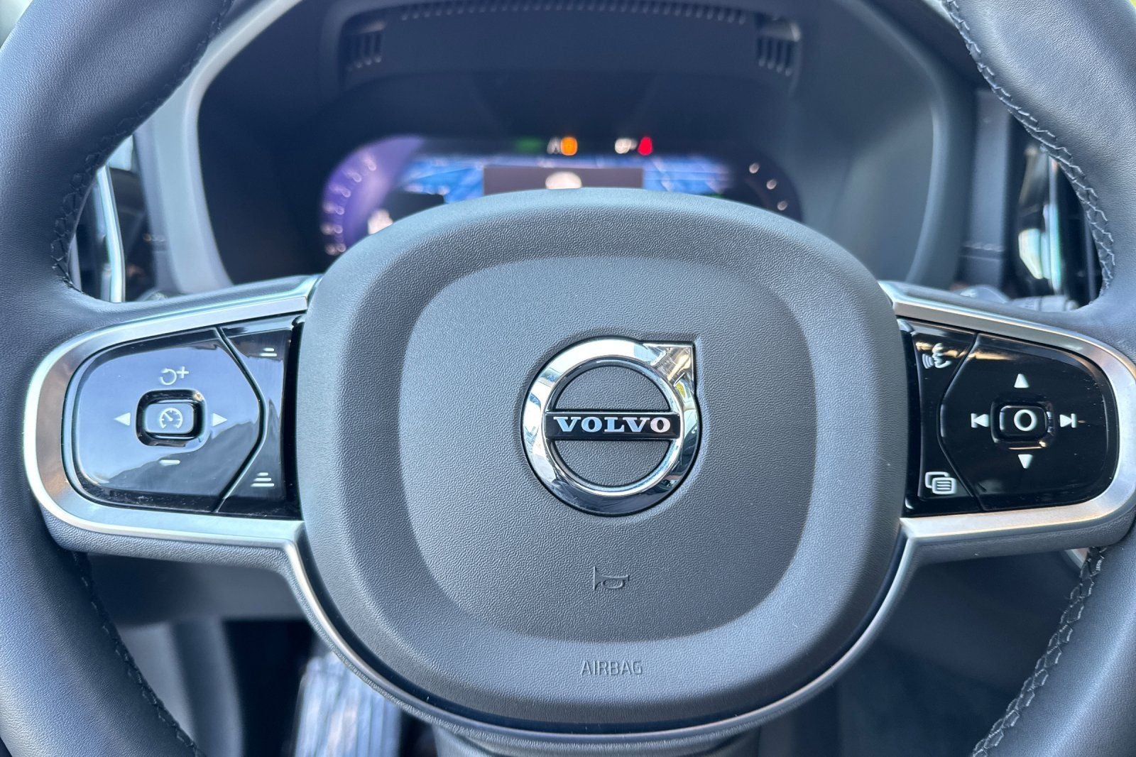 2023 Volvo XC60 Recharge Plug-In Hybrid Ultimate