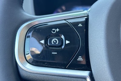 2023 Volvo XC60 Recharge Plug-In Hybrid Ultimate
