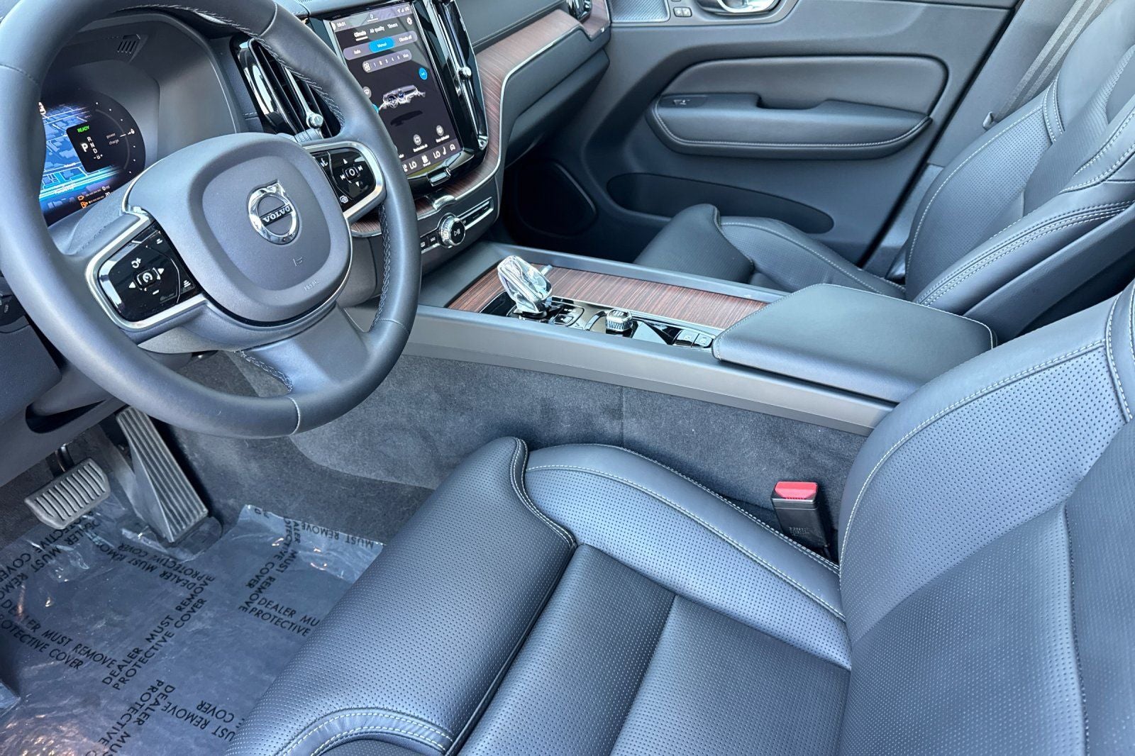 2023 Volvo XC60 Recharge Plug-In Hybrid Ultimate