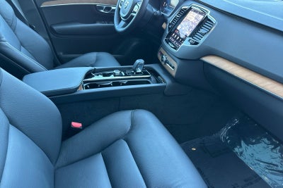 2025 Volvo XC90 Plug-In Hybrid T8 Plus 6 Passenger