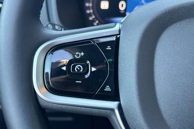 2025 Volvo XC90 Plug-In Hybrid T8 Plus 6 Passenger