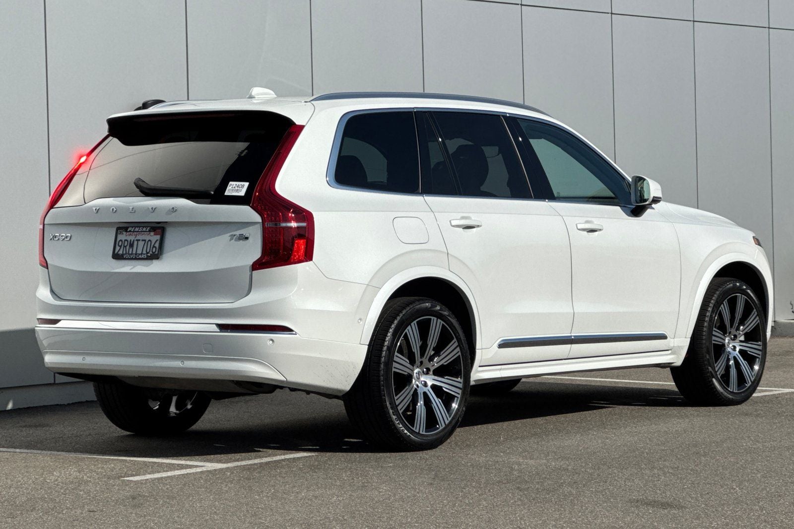 2025 Volvo XC90 Plug-In Hybrid T8 Plus 6 Passenger
