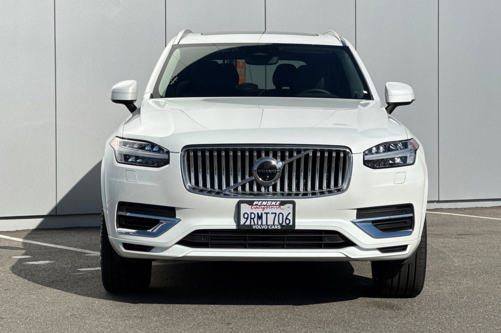 2025 Volvo XC90 Plug-In Hybrid T8 Plus 6 Passenger