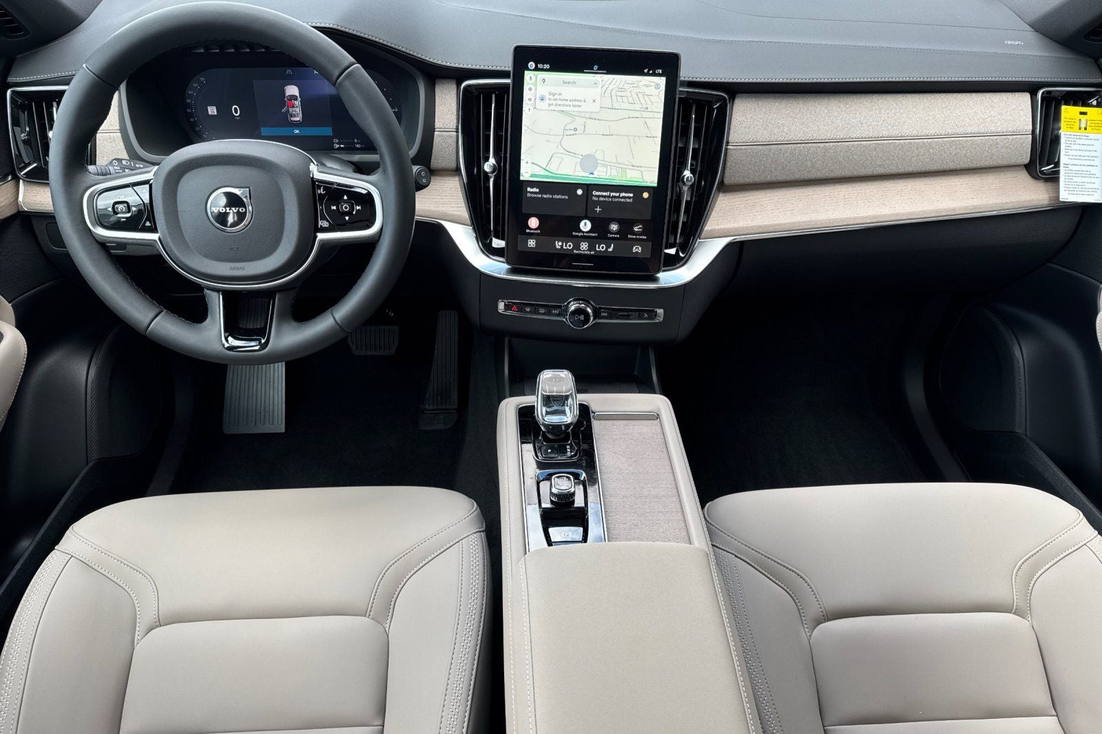 2026 Volvo XC90 Plug-In Hybrid T8 Plus 6 Passenger