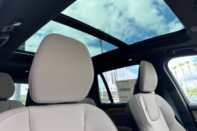 2026 Volvo XC90 Plug-In Hybrid T8 Plus 6 Passenger