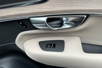 2026 Volvo XC90 Plug-In Hybrid T8 Plus 6 Passenger