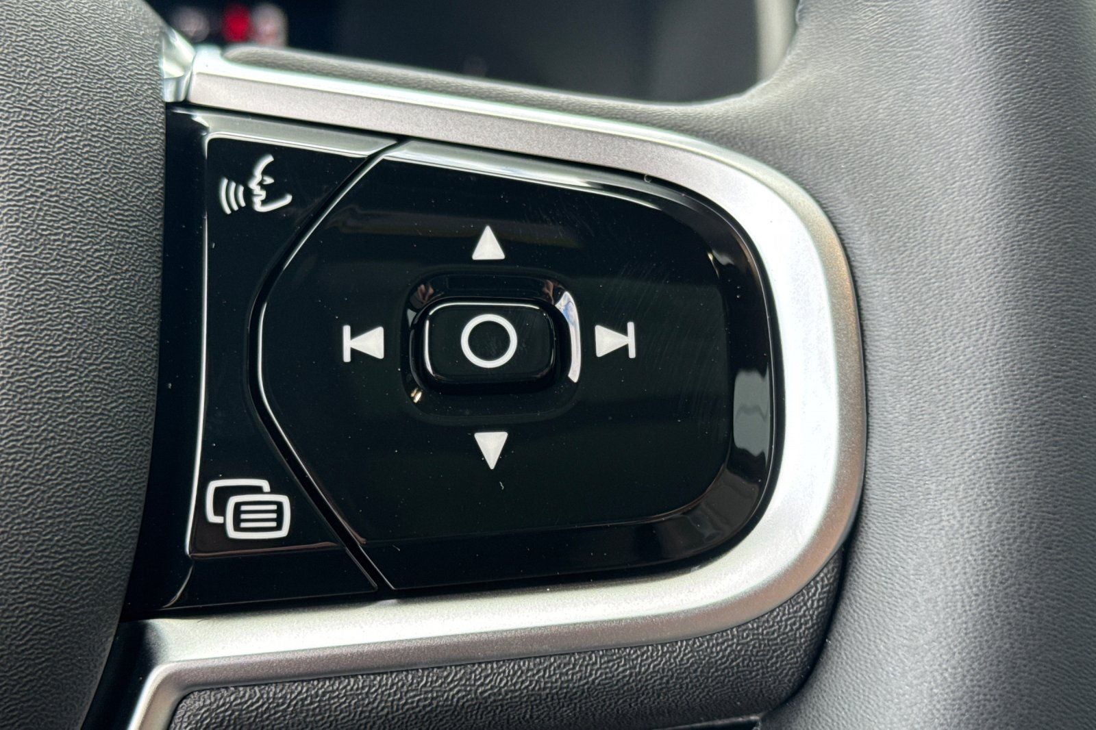 2026 Volvo XC90 Plug-In Hybrid T8 Plus 6 Passenger