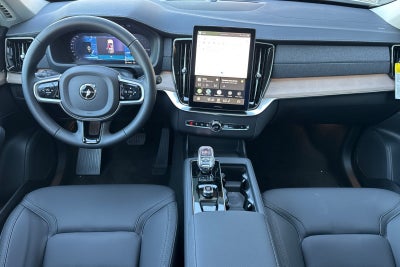 2026 Volvo XC90 Plug-In Hybrid T8 Plus 6 Passenger