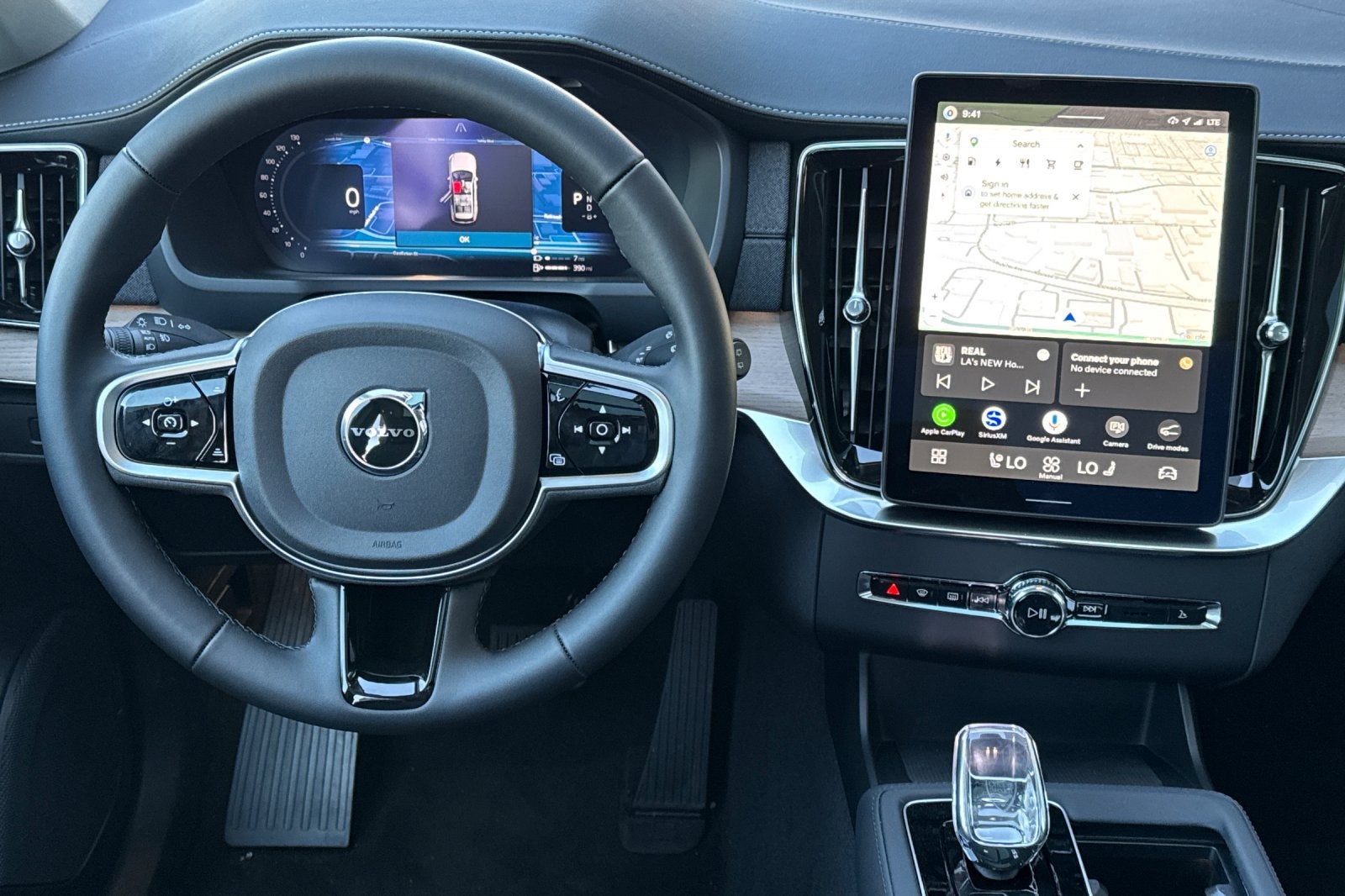 2026 Volvo XC90 Plug-In Hybrid T8 Plus 6 Passenger