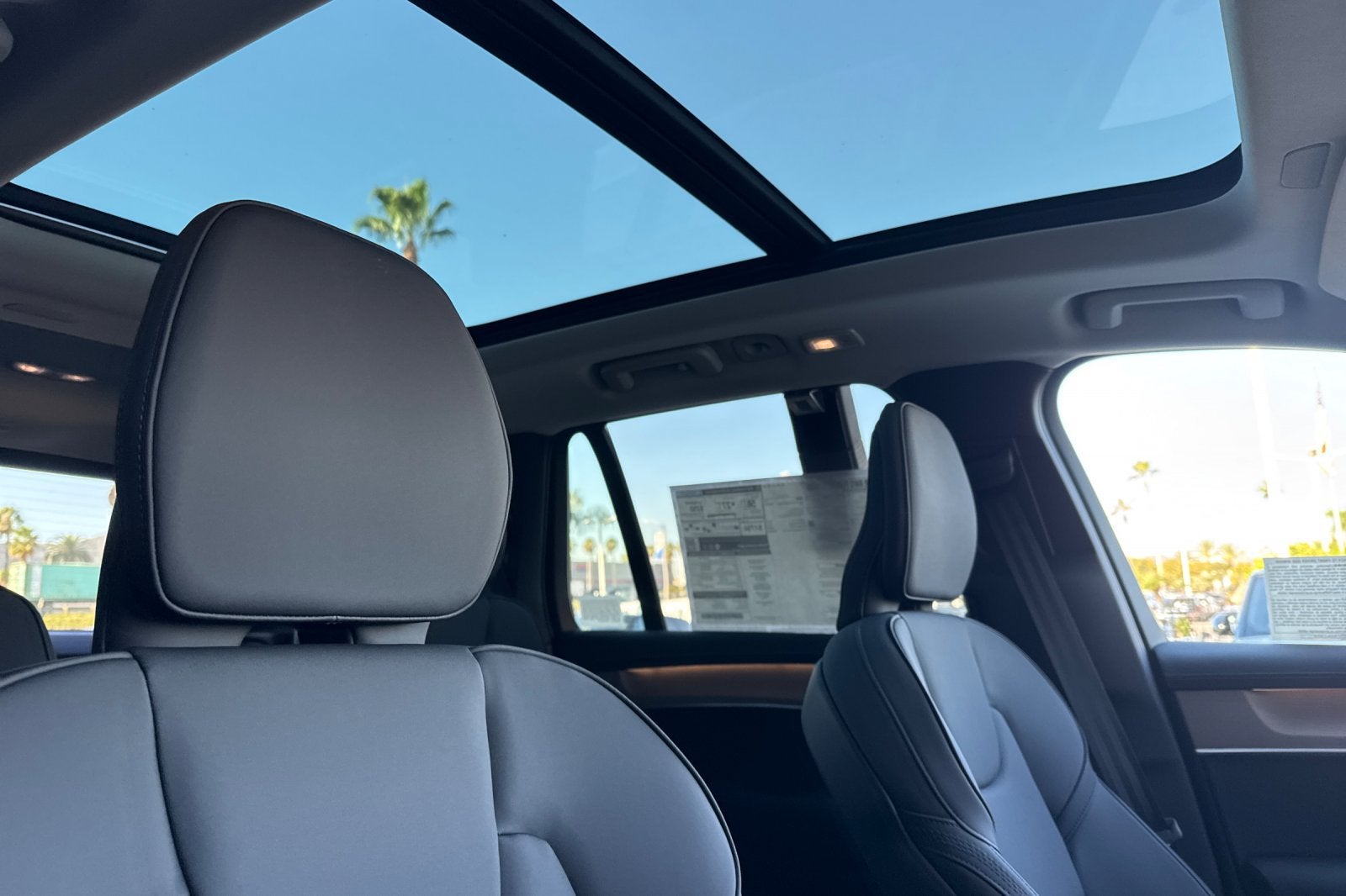 2026 Volvo XC90 Plug-In Hybrid T8 Plus 6 Passenger