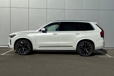 2026 Volvo XC90 Plug-In Hybrid T8 Plus 6 Passenger