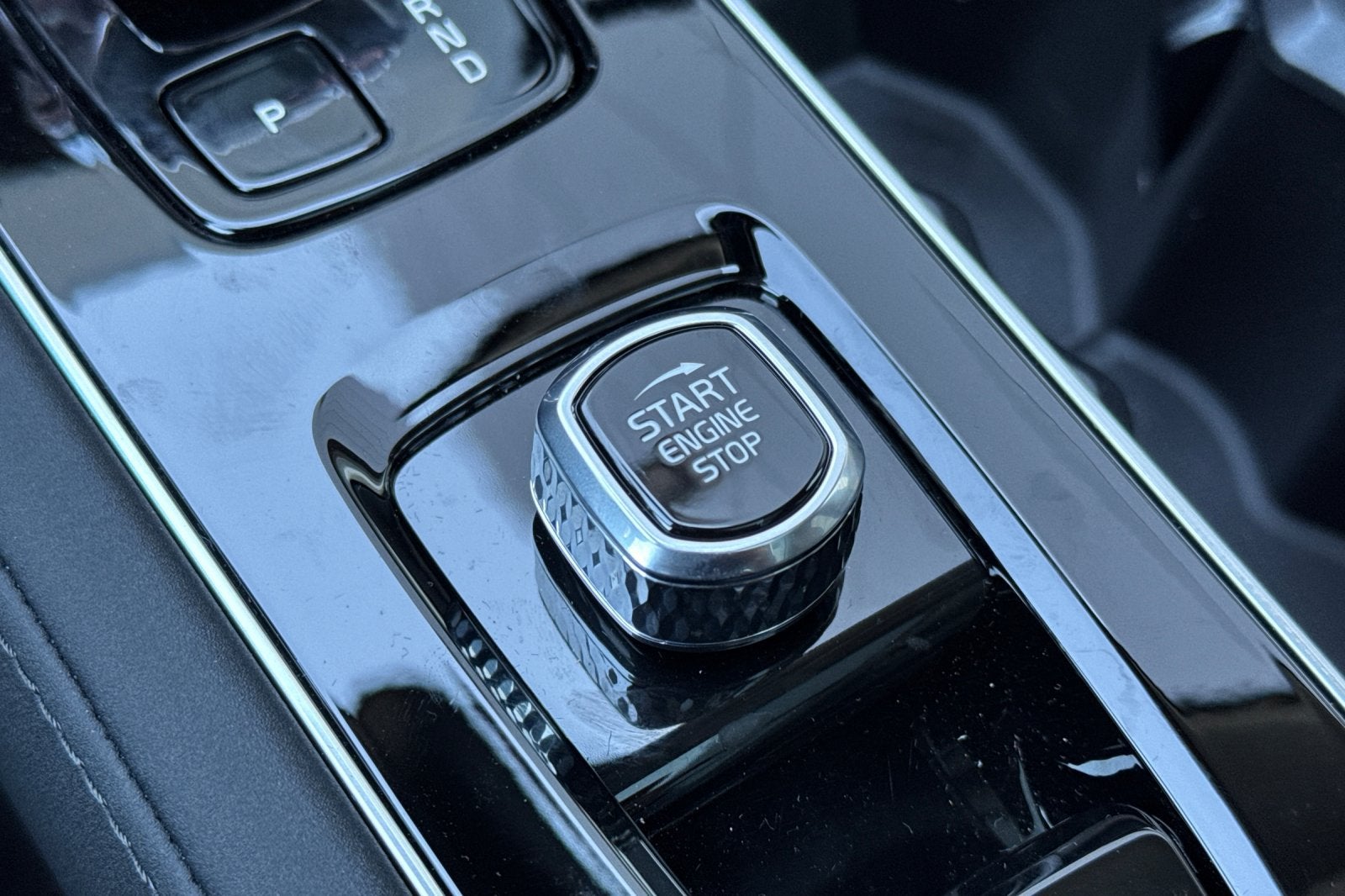 2026 Volvo XC90 Plug-In Hybrid T8 Plus 6 Passenger
