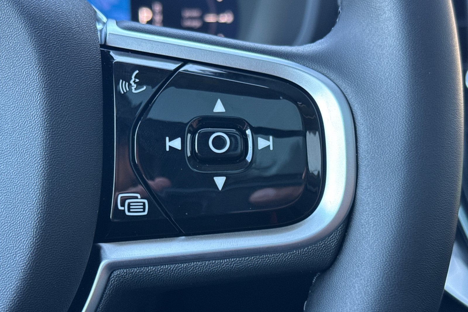 2026 Volvo XC90 Plug-In Hybrid T8 Plus 6 Passenger