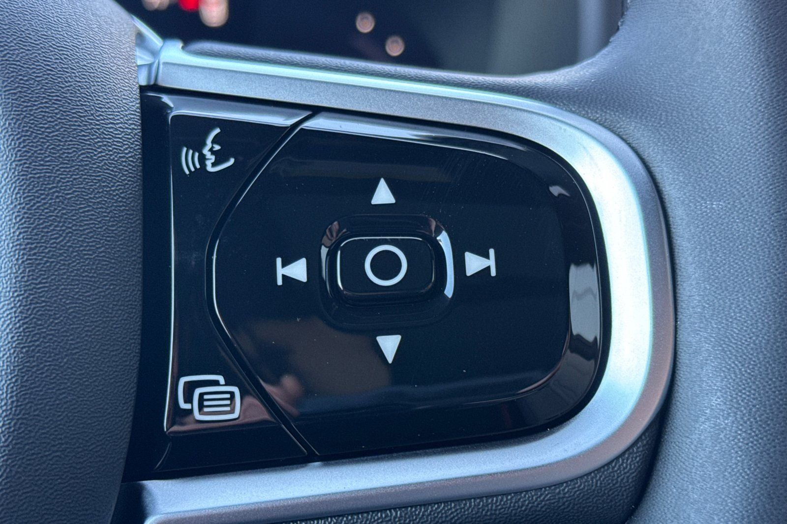 2026 Volvo XC90 Plug-In Hybrid T8 Plus 6 Passenger