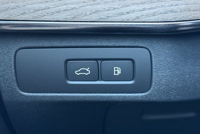 2026 Volvo XC90 Plug-In Hybrid T8 Plus 6 Passenger