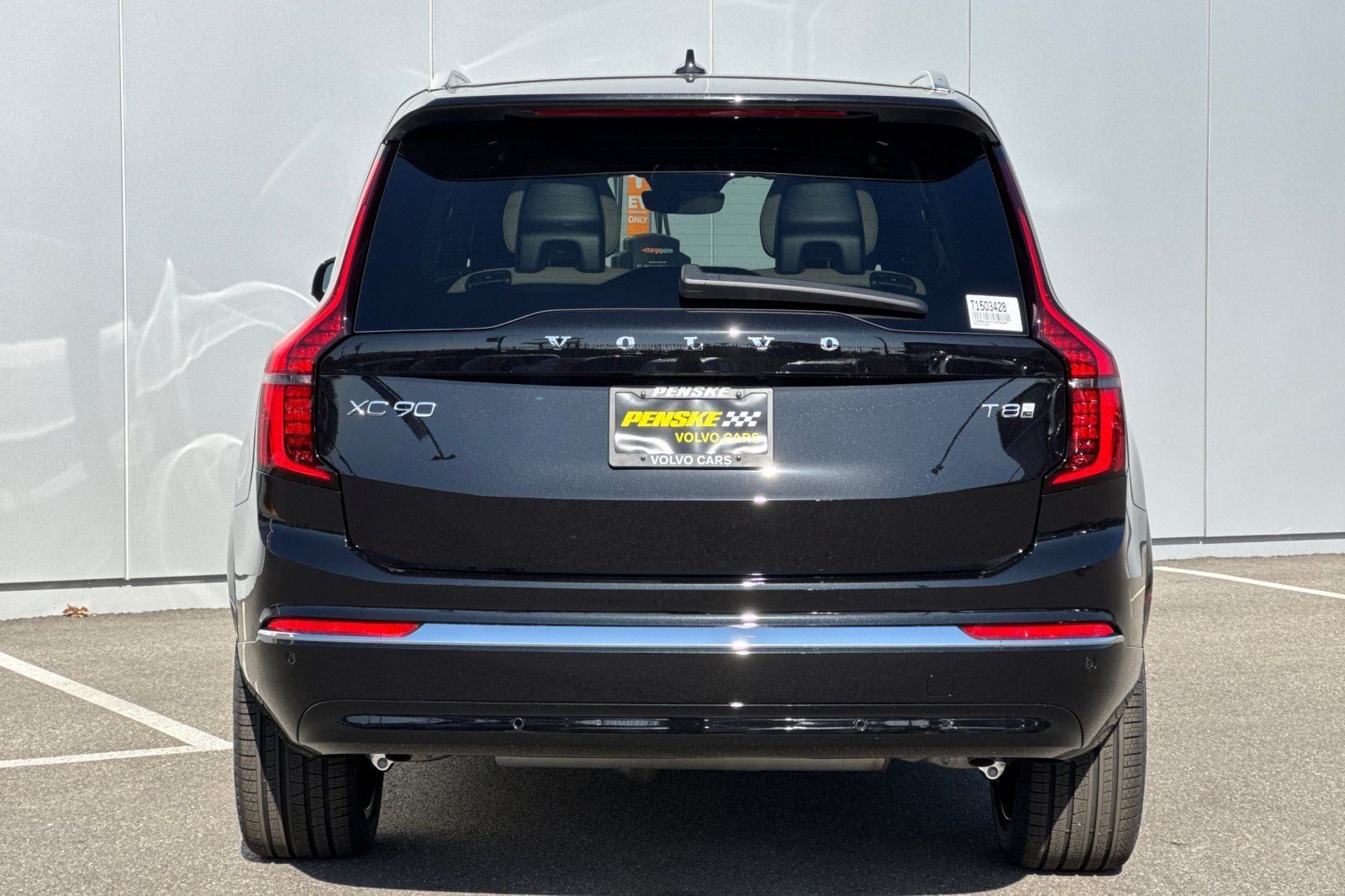 2026 Volvo XC90 Plug-In Hybrid T8 Plus 6 Passenger