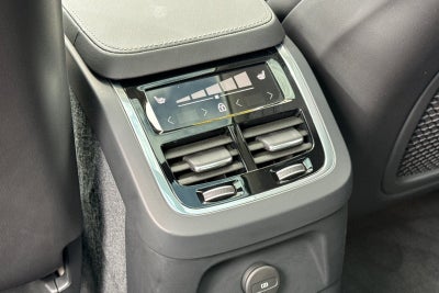 2025 Volvo XC90 Plug-In Hybrid T8 Ultra 6 Passenger