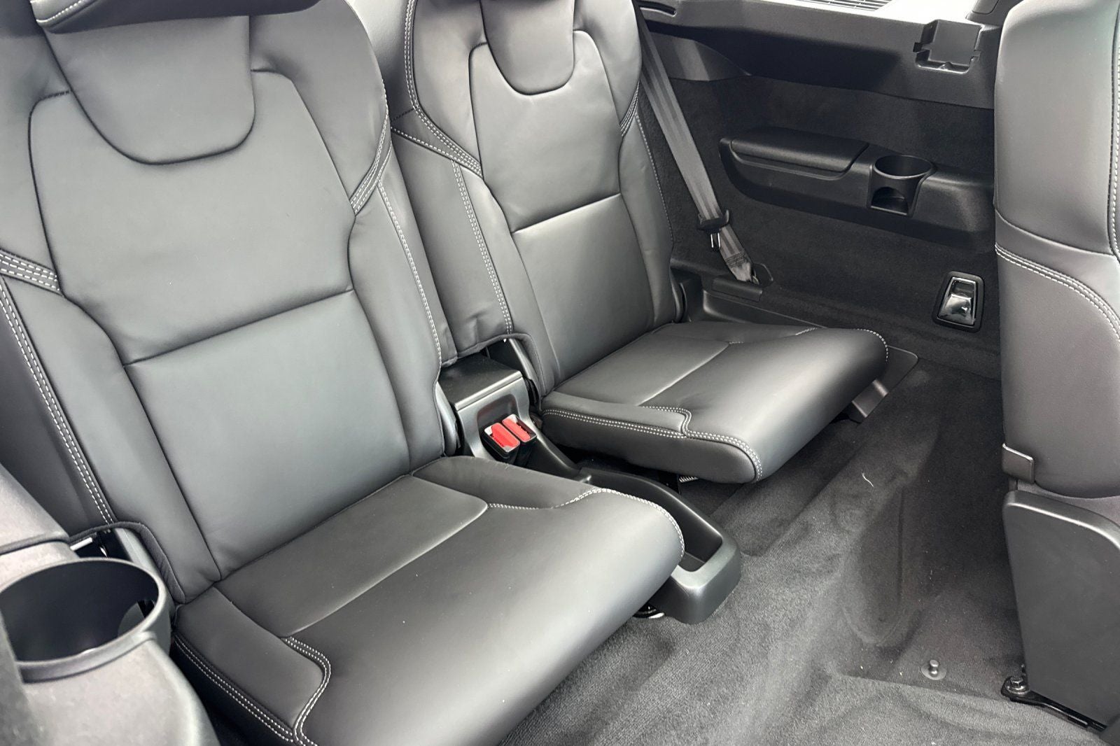 2025 Volvo XC90 Plug-In Hybrid T8 Ultra 6 Passenger