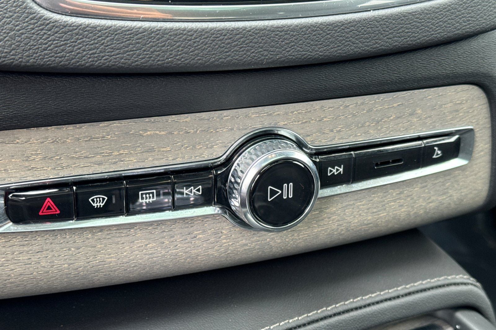 2025 Volvo XC90 Plug-In Hybrid T8 Ultra 6 Passenger