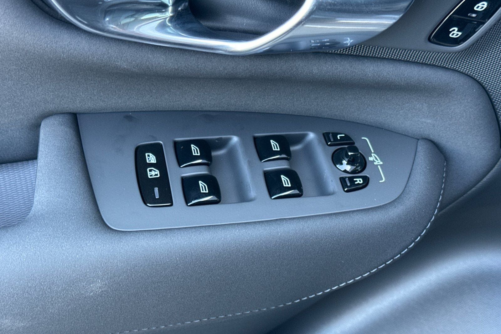 2026 Volvo XC90 Plug-In Hybrid T8 Ultra 6 Passenger
