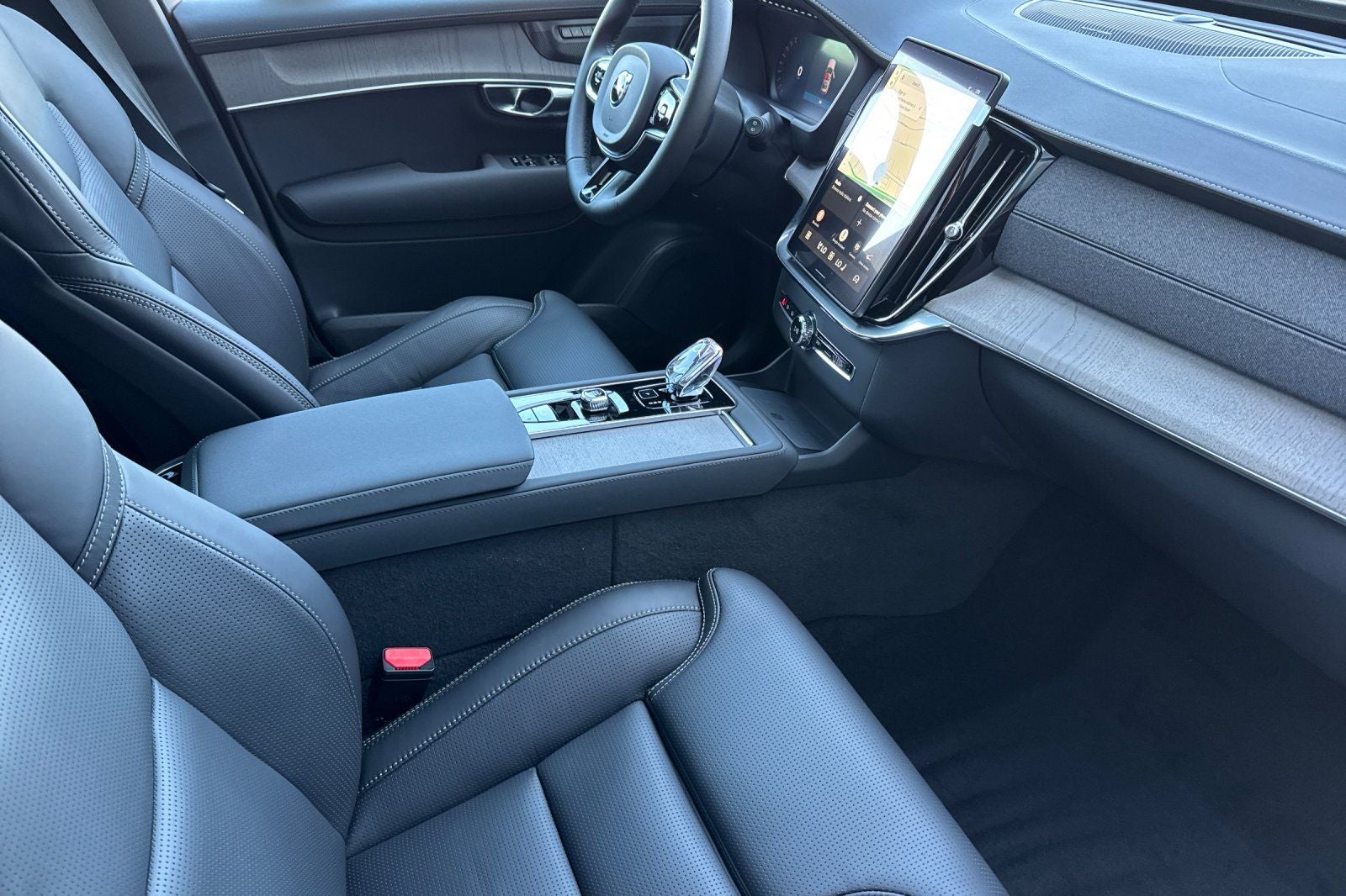 2026 Volvo XC90 Plug-In Hybrid T8 Ultra 6 Passenger