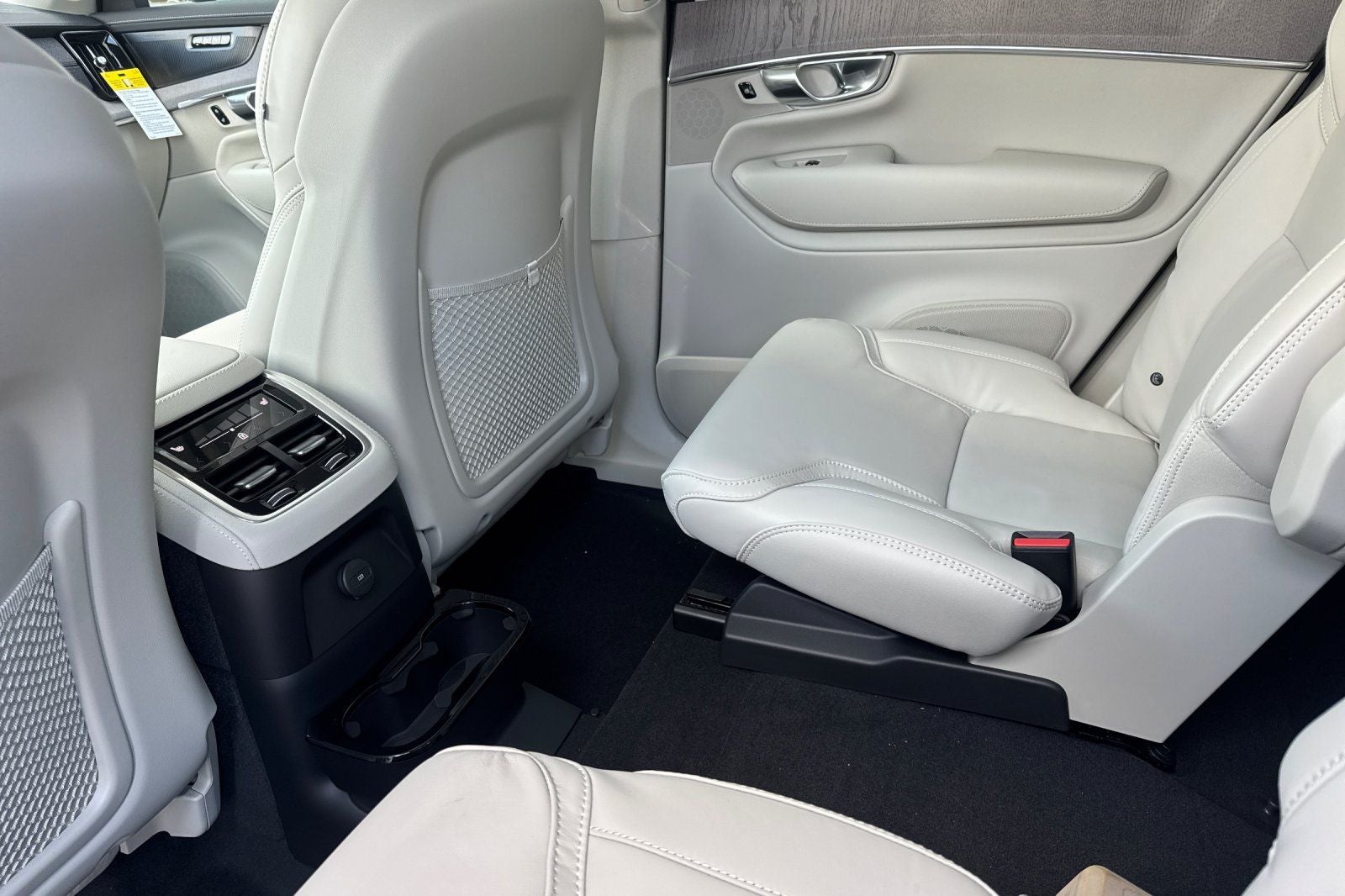 2026 Volvo XC90 Plug-In Hybrid T8 Ultra 6 Passenger